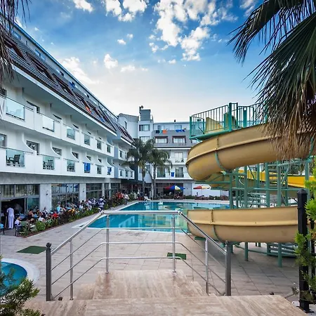 Szálloda Armir Resort Kemer